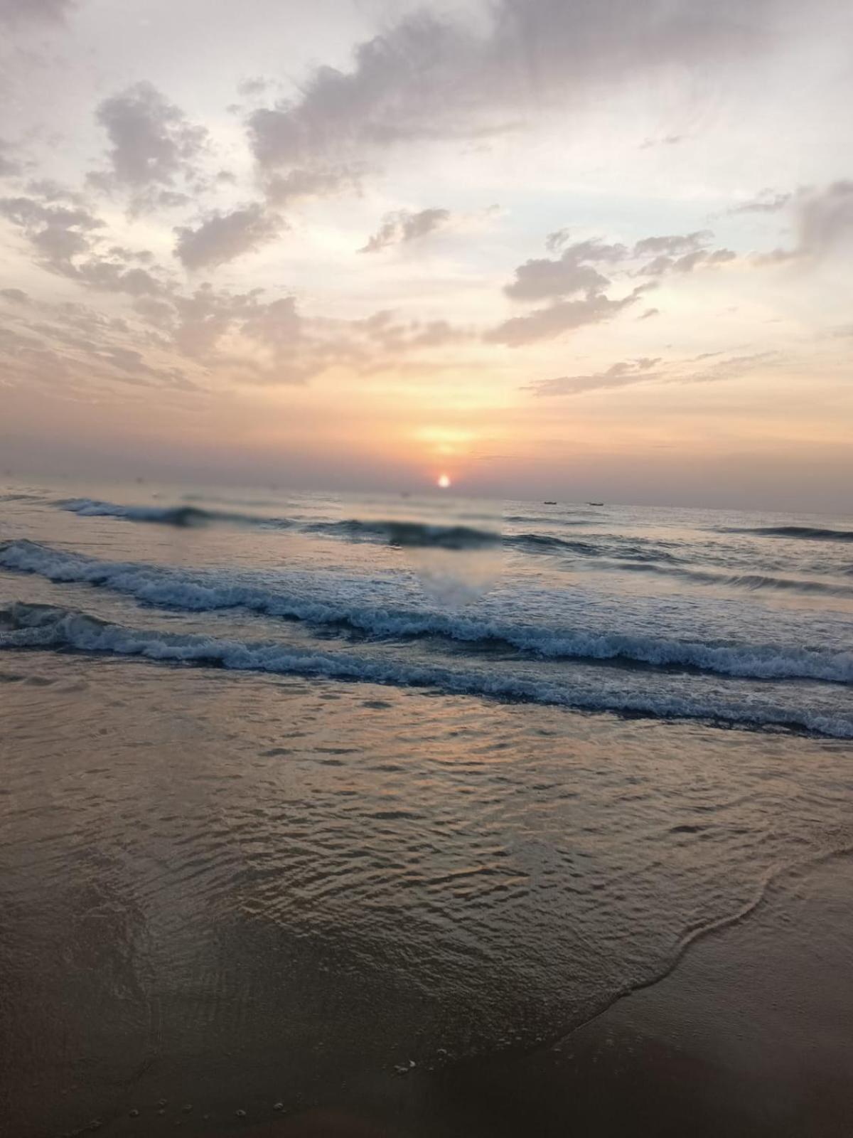 Le'Sap Beach Resort Пондичерри Экстерьер фото